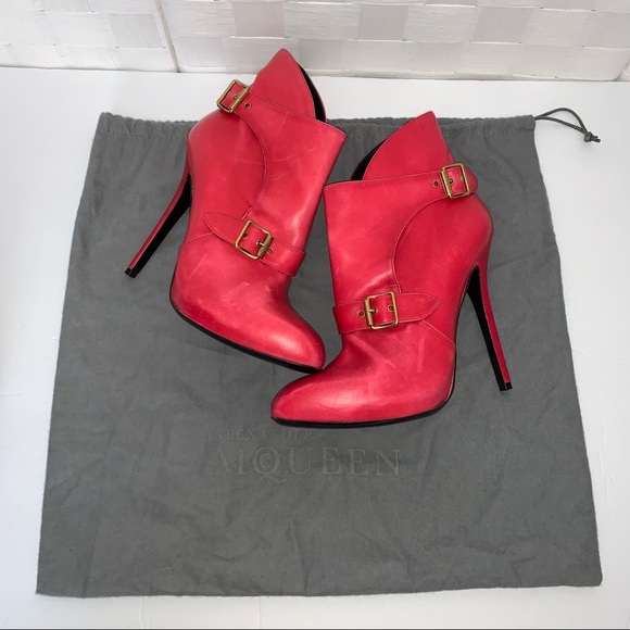 Alexander Mc Queen Red Italy Leather Buckle Heel Ankle Boots 38.5 US 8 - Picture 2 of 14